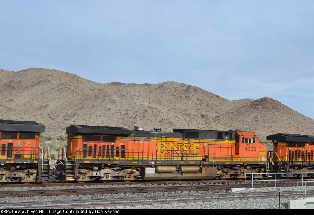 BNSF 4005